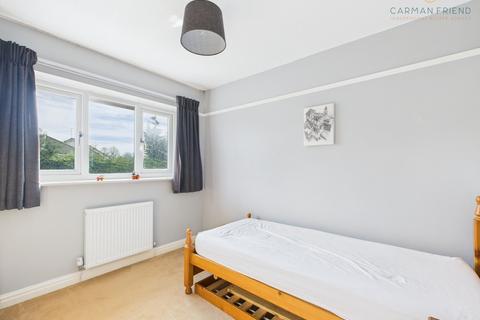 2 Longburgh Close, Hoole, Chester, CH2 3TA