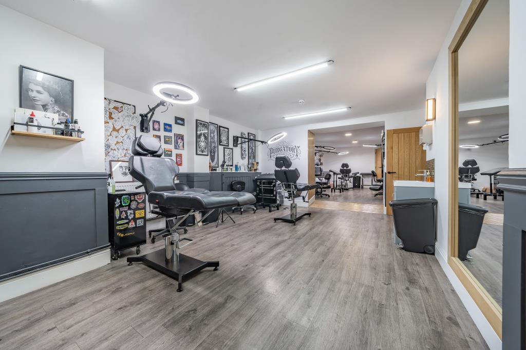 Commercial Unit
