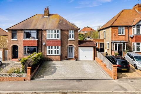 41 Dolphins Road, Folkestone, CT19 5PL