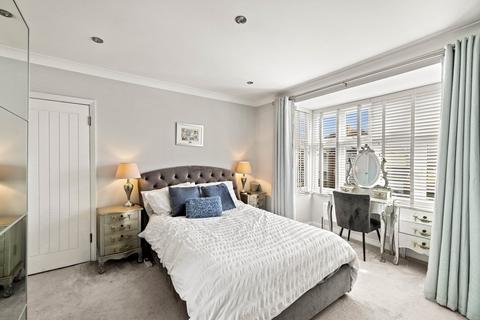 41 Dolphins Road, Folkestone, CT19 5PL