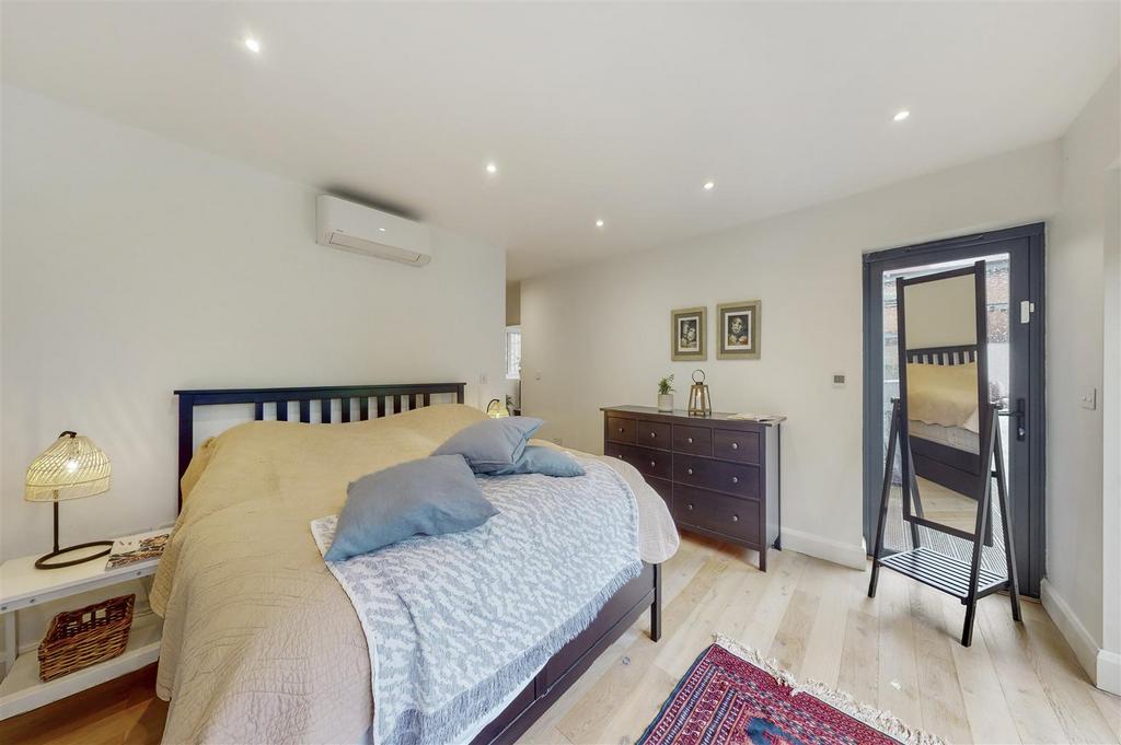 Kingwell, South Hill Avenue - 8 Isy23vf3 Q3 PFt Vsa5e V