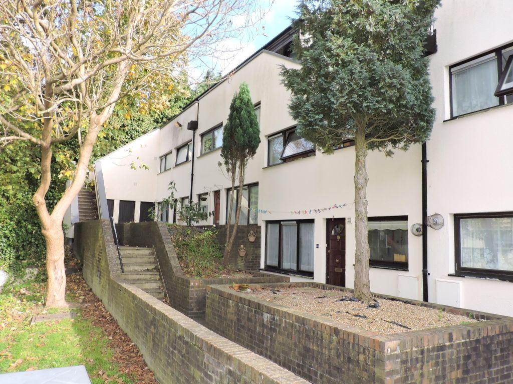 Three bedroom duplex flat available for sale loca