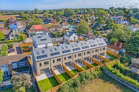 3 bedroom terraced house for sale, The Bramlings, Epping