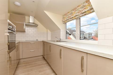 2 bedroom apartment for sale, Great Tattenhams, Epsom, Surrey