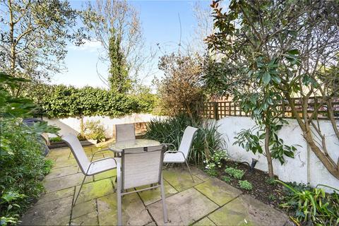 2 bedroom apartment for sale, Purves Road, London, NW10