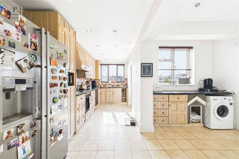 34 Elm Way, Worcester Park, KT4 8LT