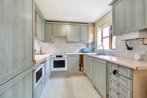 2 bedroom terraced house to rent, Foxhills Mews, Longcross Road, Longcross, KT16