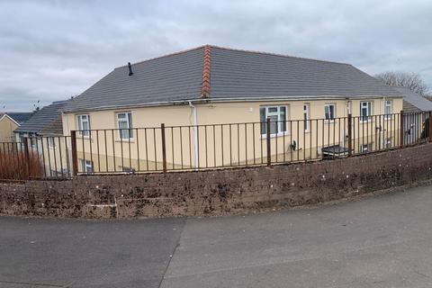 2 bedroom flat for sale, 182 Tredegar Road, Ebbw Vale, Gwent, NP23 6PQ