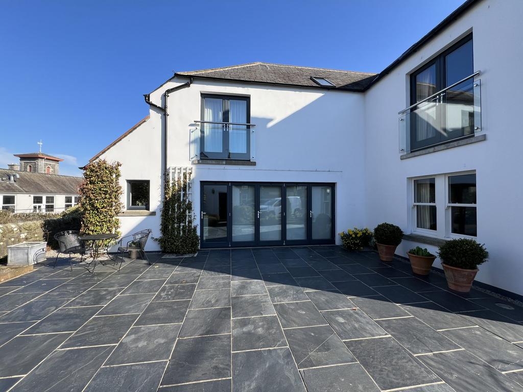 20 Millburn Street, Kirkcudbright - Williamson and