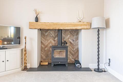 33 Birds Hill, Heath And Reach, Leighton Buzzard, LU7 0AQ