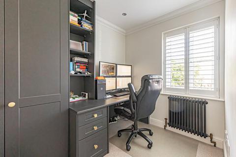33 Birds Hill, Heath And Reach, Leighton Buzzard, LU7 0AQ