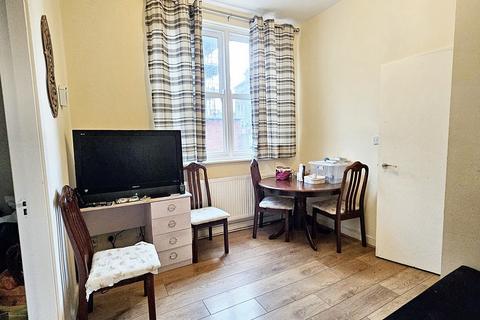 1 bedroom flat for sale, Highfield Street, Leicester, LE2