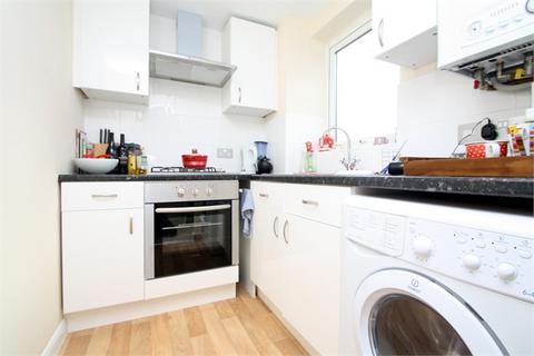 Studio to rent, 213 Laleham Road, STAINES-UPON-THAMES, TW18