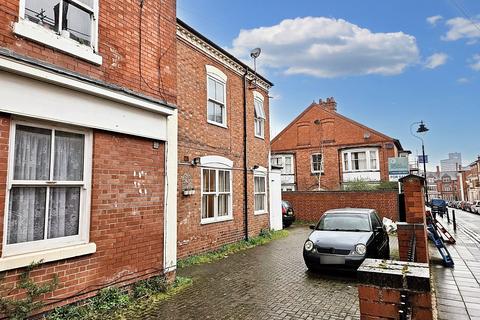 1 bedroom flat for sale, Highfield Street, Leicester, LE2