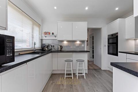 undefined, Artel Croft, Crawley RH10