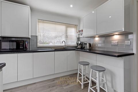 undefined, Artel Croft, Crawley RH10