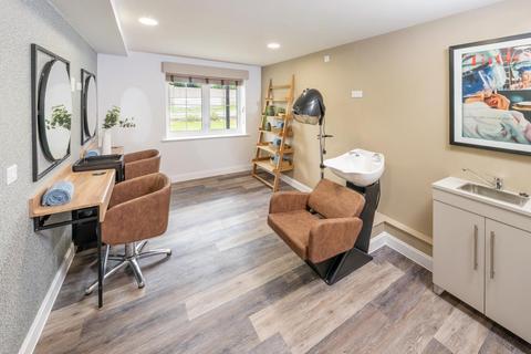 2 bedroom retirement property to rent, Edwin Gardens, Saffron Walden CB10
