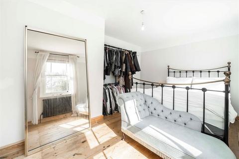 2 bedroom terraced house to rent, Brighton Grove, London SE14