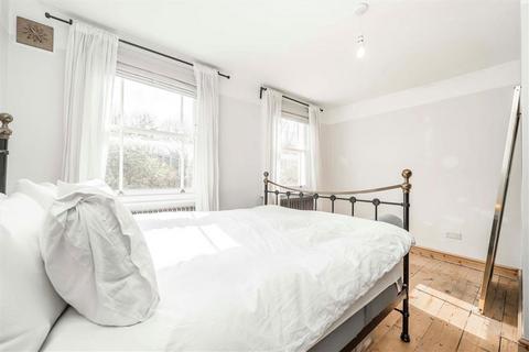 2 bedroom terraced house to rent, Brighton Grove, London SE14