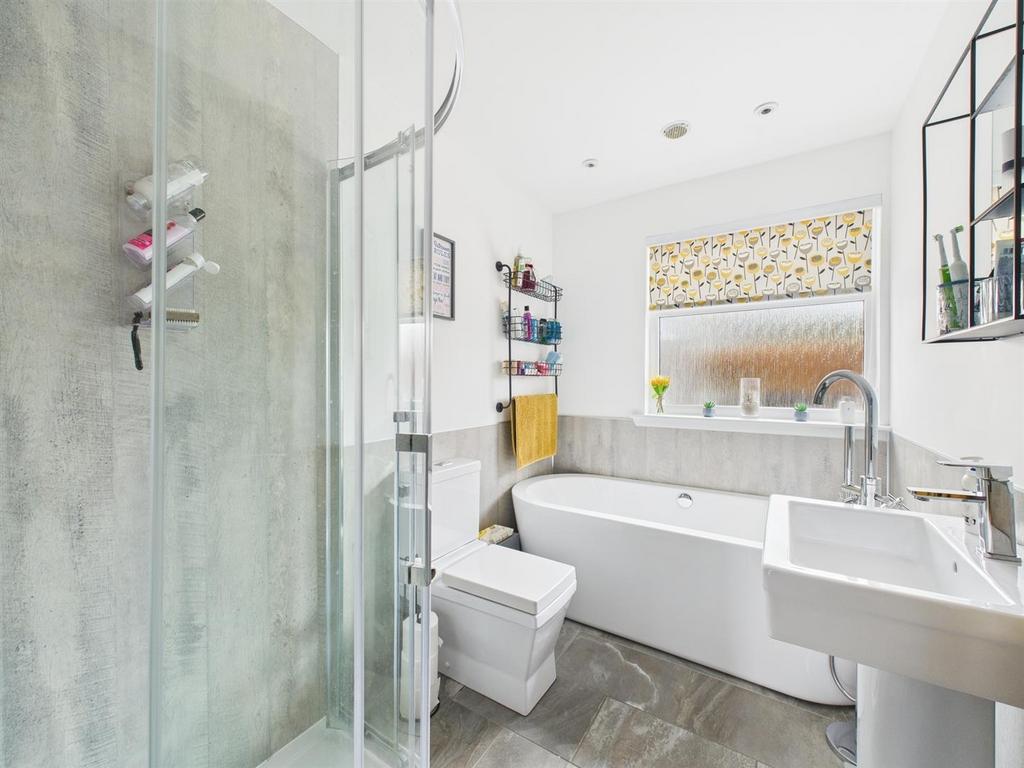 Family bathroom