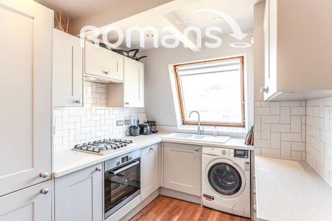 3 bedroom flat to rent, Catharine Place, Bath, Somerset, BA1