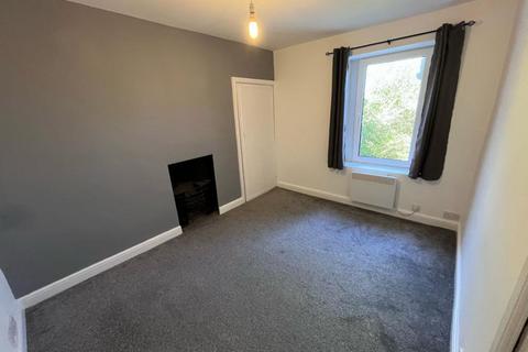 2 bedroom terraced house to rent, 27 Clifton Hill Mount Pleasant Swansea
