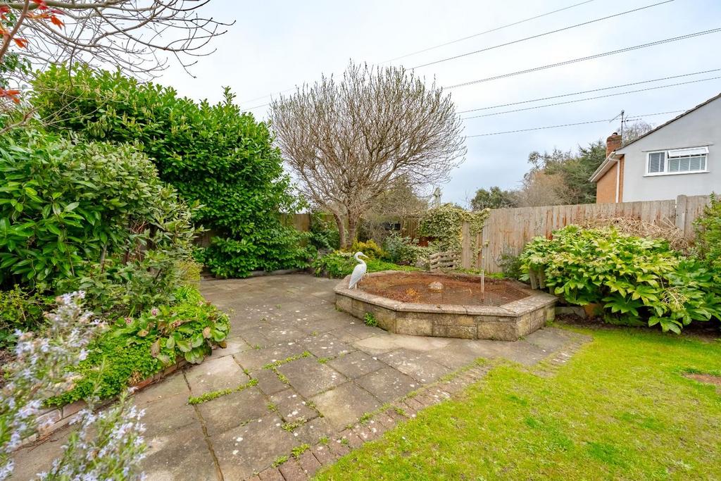 6 Graitney Close Cleeve exterior -6.jpg