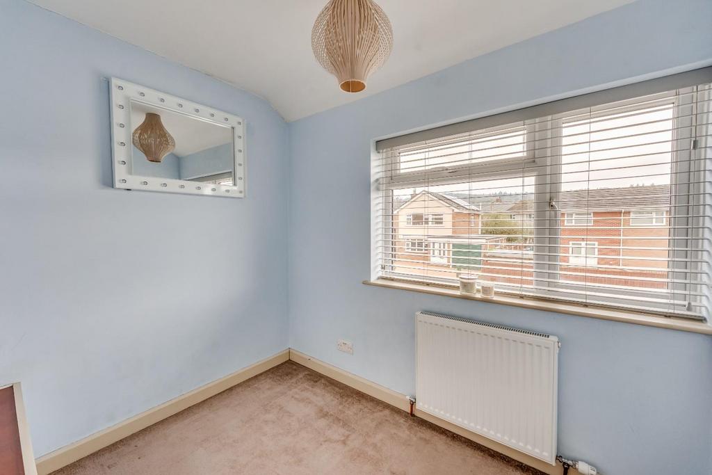 6 Graitney Close Cleeve.jpg