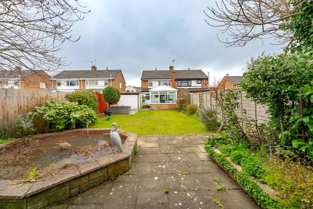 6 Graitney Close Cleeve exterior -7.jpg