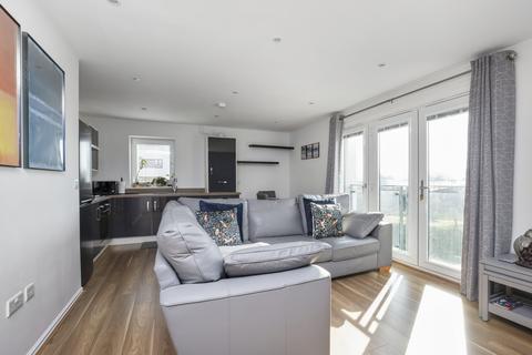 Flat 13, 14 Arneil Drive, Edinburgh, EH5 2GS