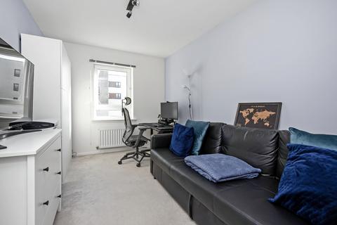 Flat 13, 14 Arneil Drive, Edinburgh, EH5 2GS