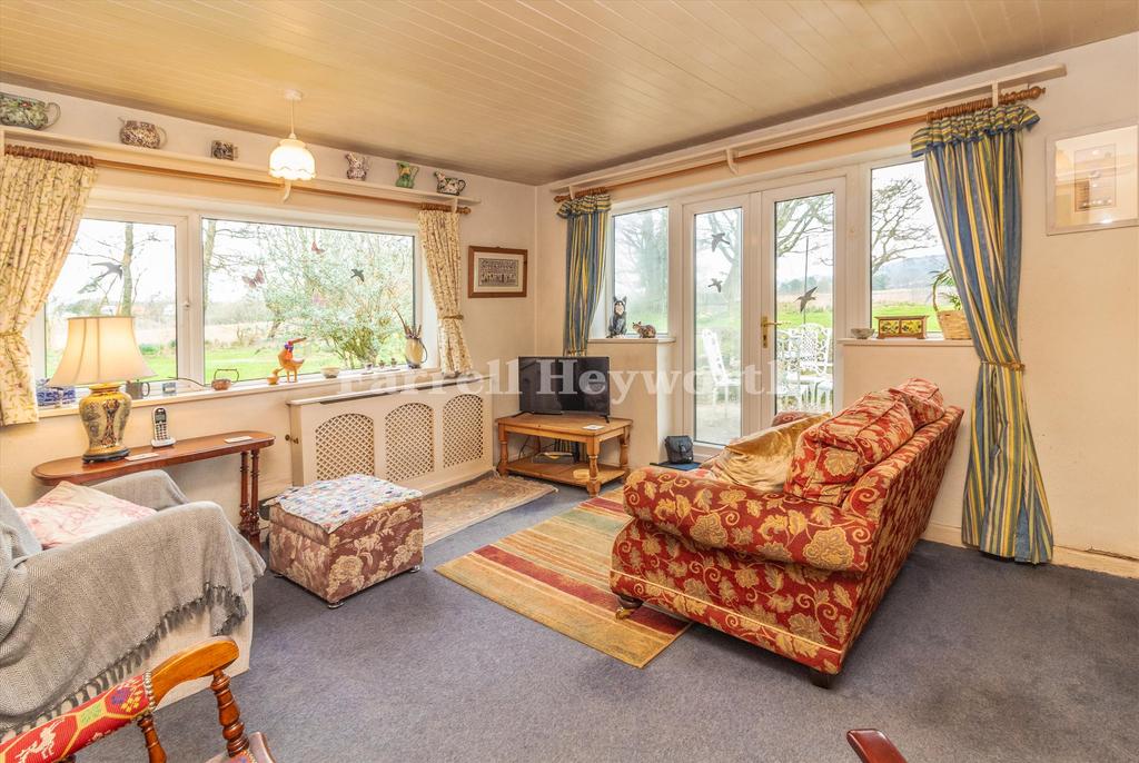 Sitting Room image 2