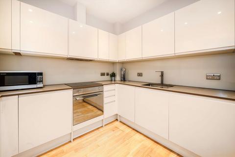 undefined, Staines Road West, Sunbury-On-Thames TW16