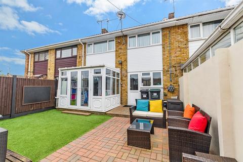 61 Ifield Way, Gravesend, DA12 5UA