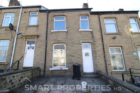 4 bedroom terraced house to rent, Manor Street, Huddersfield HD4