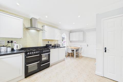 34 Juniper Drive, South Ockendon, RM15 6TW