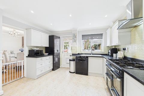 34 Juniper Drive, South Ockendon, RM15 6TW