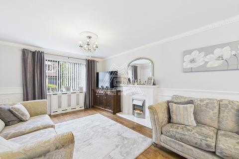 34 Juniper Drive, South Ockendon, RM15 6TW