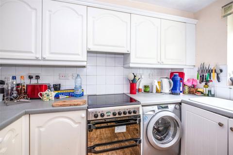 7 Corn Croft, Warfield, Bracknell, RG42 3SF