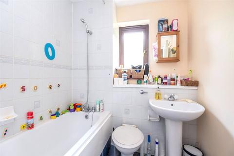 7 Corn Croft, Warfield, Bracknell, RG42 3SF