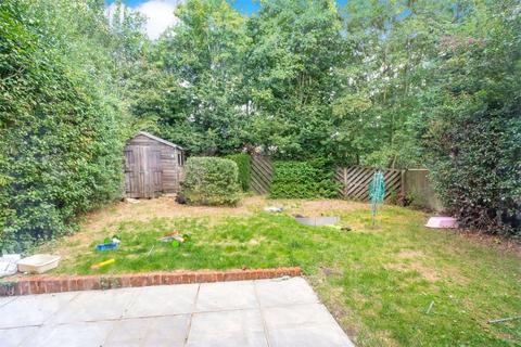 7 Corn Croft, Warfield, Bracknell, RG42 3SF