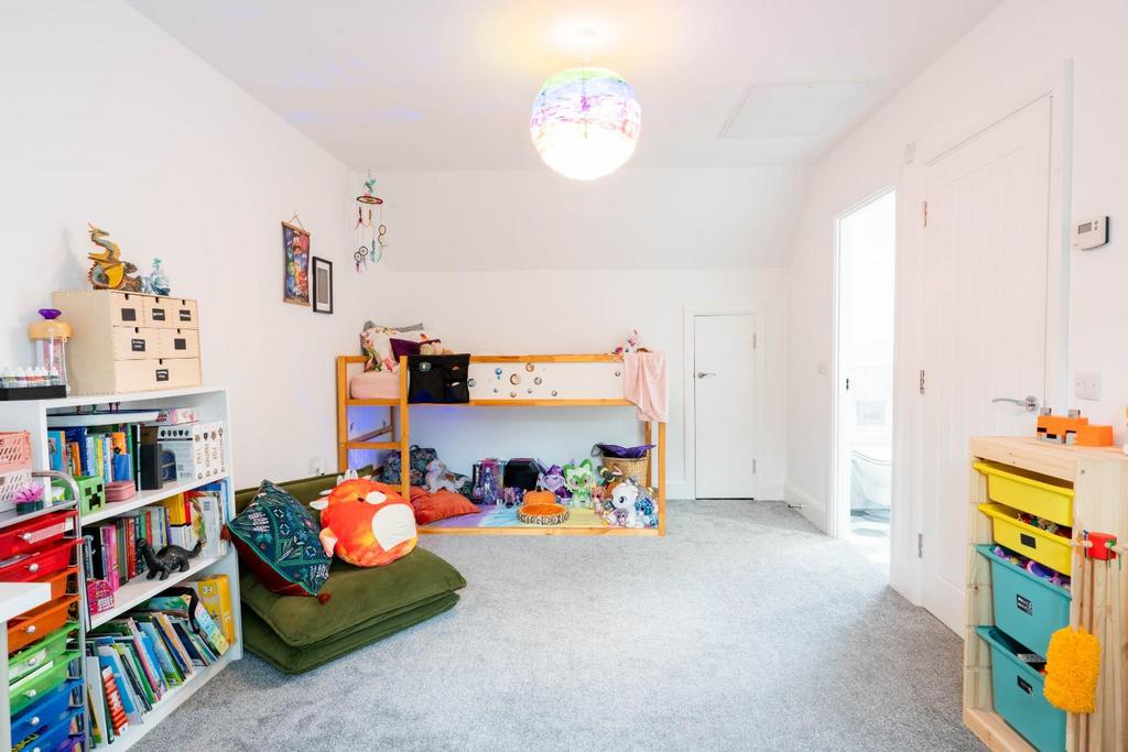 Master Bedroom.jpg