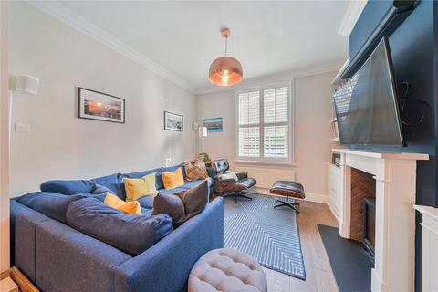 9 Yalding Road, London, SE16 3SS