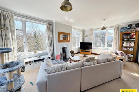 3 bedroom apartment for sale, Alexandra Road, Buxton