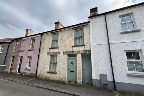 3 bedroom terraced house for sale, Church Street, Llandeilo, Carmarthenshire.