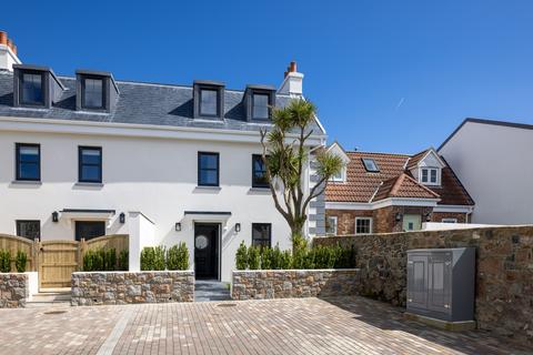 4 bedroom semi-detached house for sale, La Rue De Samares, St. Clement, Jersey
