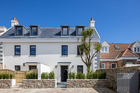 4 bedroom semi-detached house for sale, La Rue De Samares, St. Clement, Jersey