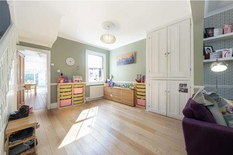 4 bedroom house for sale, Walpole Road, Teddington TW11