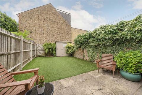 4 bedroom house for sale, Walpole Road, Teddington TW11