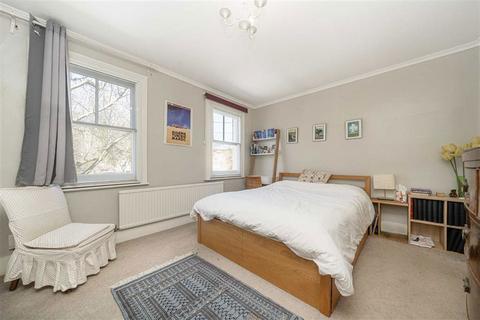 21 Walpole Road, Teddington, TW11 8PJ